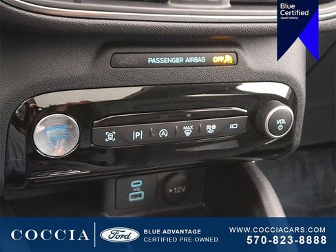 Certified 2023 Ford Escape Platinum w/ Class II Trailer Tow Package image 16