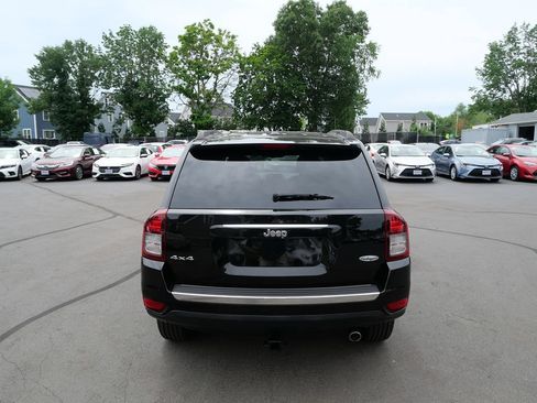 Used 2017 Jeep Compass High Altitude AWD/4WD image 4