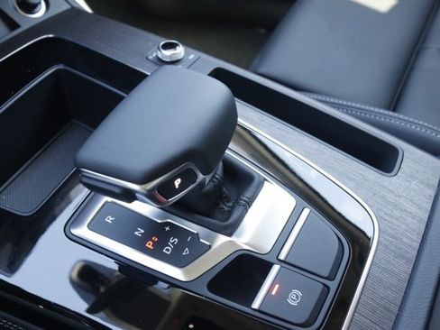 Used 2025 Audi Q5 2.0T Premium Plus image 31