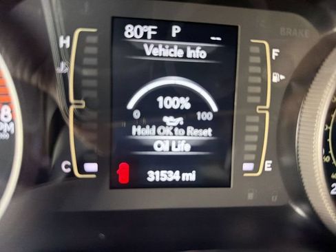 Used 2019 Jeep Cherokee Latitude Plus w/ Comfort/Convenience Group FWD image 13