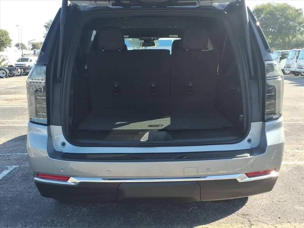New 2026 Chevrolet Suburban LT w/ Comfort Package RWD image 12