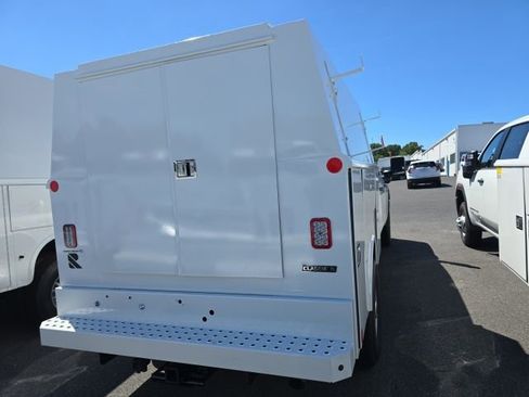 New 2024 GMC Sierra 3500 Pro w/ Convenience Package image 9