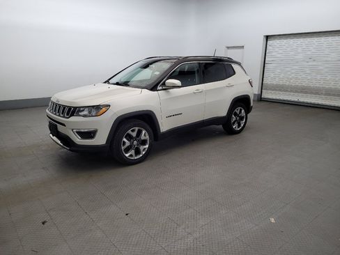 Used 2018 Jeep Compass Limited AWD/4WD image 2