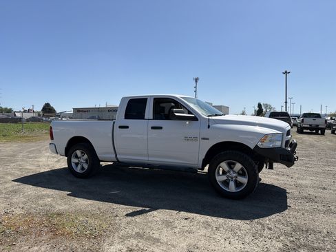 Used 2015 RAM 1500 Express AWD/4WD image 7