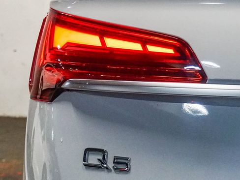 Used 2023 Audi Q5 2.0T Premium Plus w/ Premium Plus Package image 11