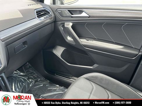Used 2022 Volkswagen Tiguan SEL R-Line AWD/4WD image 35