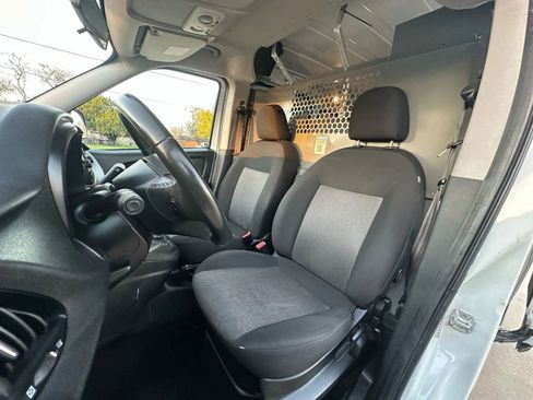 Used 2018 RAM ProMaster City Tradesman SLT image 12