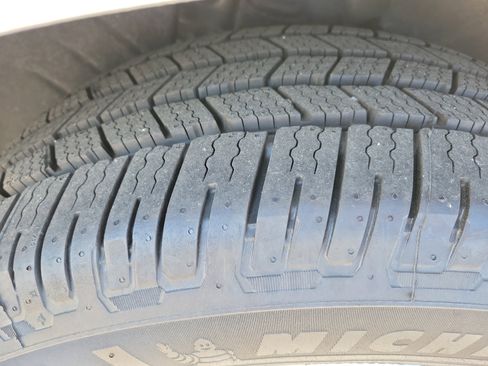 Used 2024 Genesis GV80 2.5T image 27