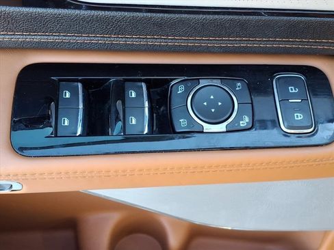 Used 2023 Lincoln Aviator Black Label image 13