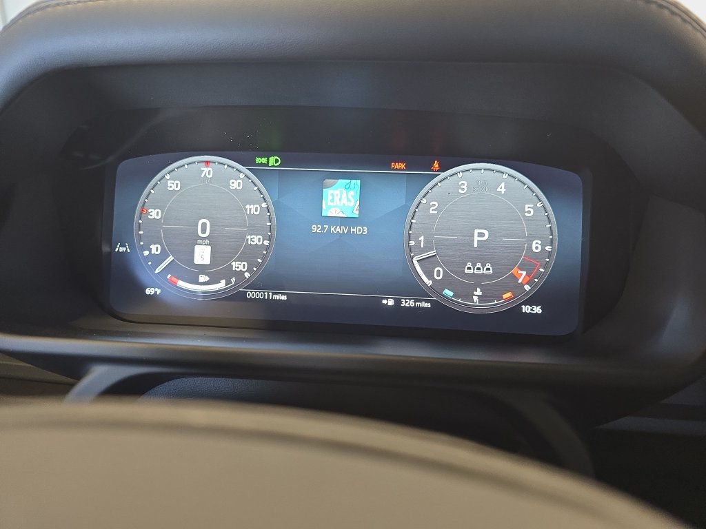 New 2026 Land Rover Defender 110 X-Dynamic SE AWD/4WD image 14