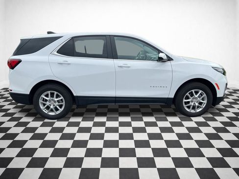 Certified 2024 Chevrolet Equinox LT AWD/4WD image 2