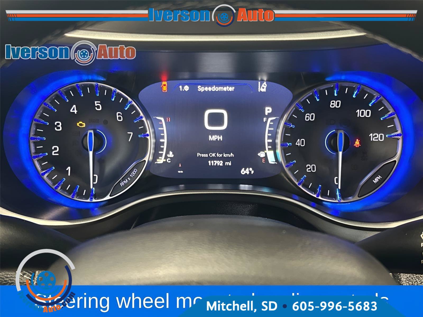 Used 2024 Chrysler Pacifica Touring-L AWD/4WD image 18