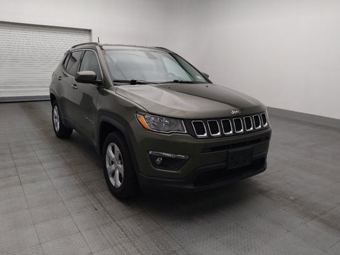 Used 2018 Jeep Compass Latitude AWD/4WD image 13