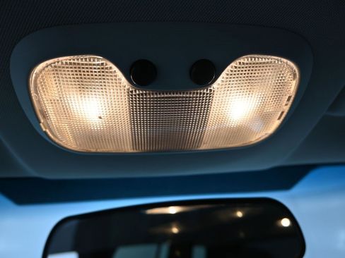 Used 2011 Jeep Liberty Sport image 19