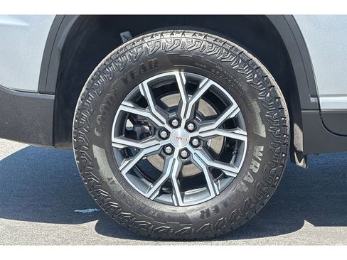 Used 2024 GMC Acadia AT4 w/ Luxury Package AWD/4WD image 34