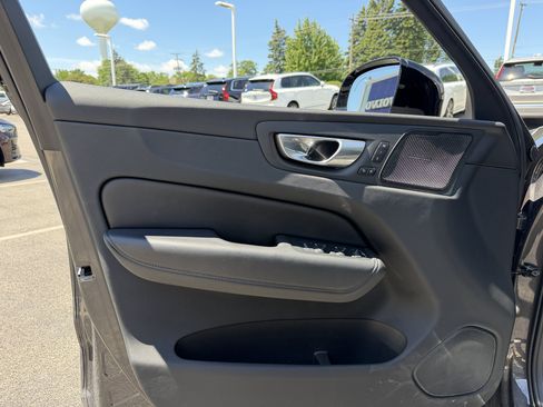 Used 2024 Volvo XC60 B5 Plus w/ Protection Package Premier AWD/4WD image 7
