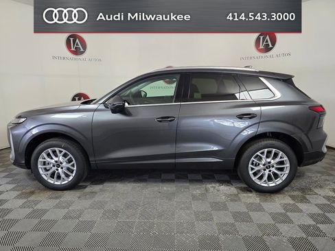 New 2026 Audi Q3 quattro 2.0T AWD/4WD image 6