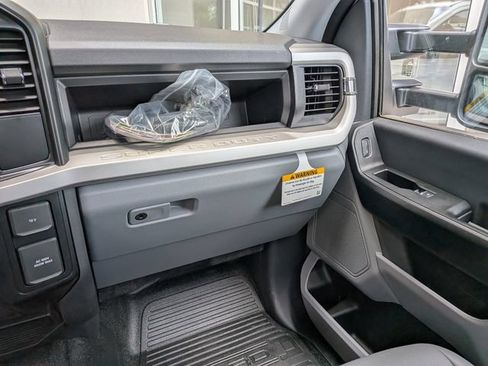 Used 2025 Ford F600 4x4 Regular Cab Super Duty w/ XL Chrome Package image 17