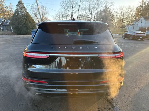 Used 2023 Lincoln Corsair Reserve w/ Equipment Group 201A image 4