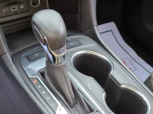 Used 2024 Chevrolet Equinox LT image 24