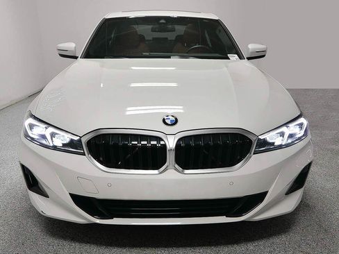 Certified 2024 BMW 330i Sedan w/ Convenience Package RWD image 2