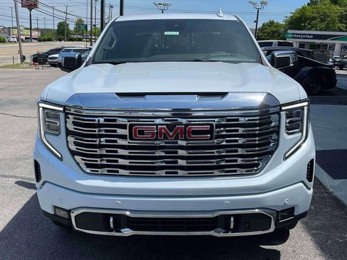 New 2026 GMC Sierra 1500 Denali w/ Denali Reserve Package AWD/4WD image 8