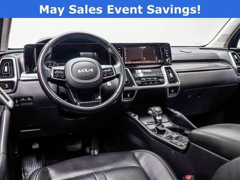Used 2023 Kia Sorento S w/ Panoramic Sunroof Package FWD image 16