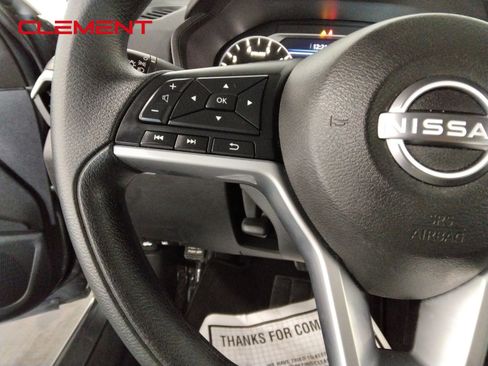 Used 2025 Nissan Altima 2.5 SV image 12