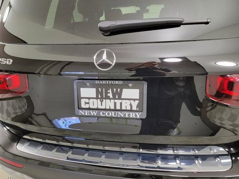 Certified 2022 Mercedes-Benz GLB 250 4MATIC image 10