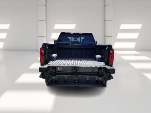 New 2026 GMC Sierra 2500 Denali w/ Denali Reserve Package image 6