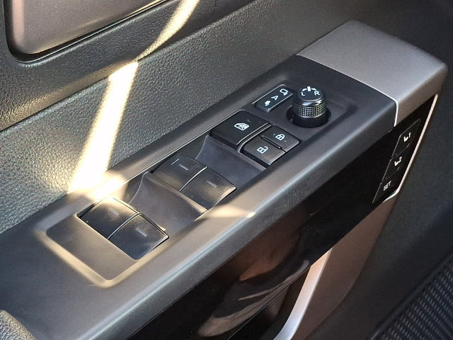 Certified 2025 Toyota Tundra Limited AWD/4WD image 24