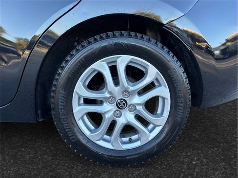 Used 2016 Scion iA image 14