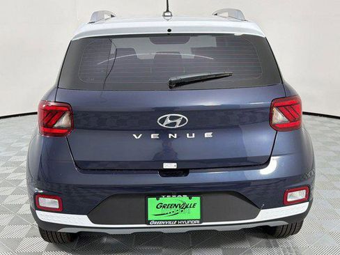 New 2026 Hyundai Venue SEL FWD image 10