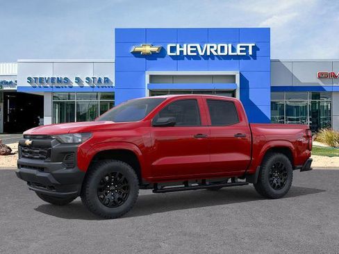 New 2026 Chevrolet Colorado W/T AWD/4WD image 2