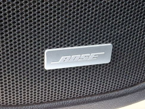 Used 2023 GMC Acadia SLT w/ Elevation Edition image 36