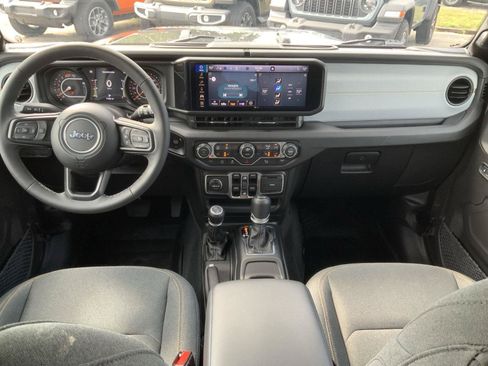 Used 2025 Jeep Wrangler Unlimited Sport AWD/4WD image 50