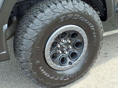 Certified 2025 Ford F150 Raptor AWD/4WD image 7