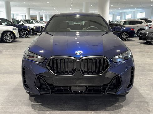 New 2026 BMW X6 xDrive40i w/ Executive Package image 2