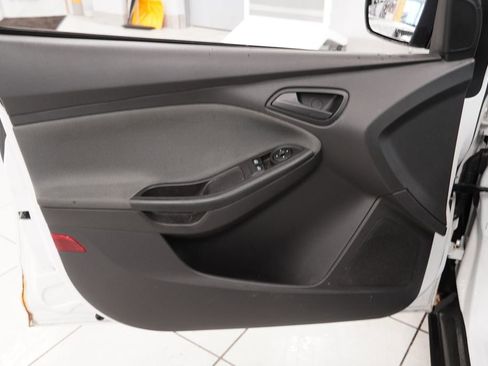 Used 2012 Ford Focus S FWD image 16