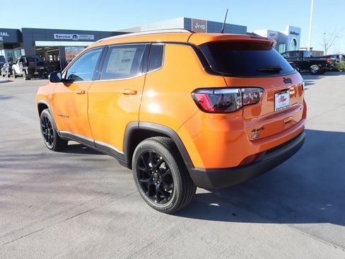 New 2026 Jeep Compass Latitude image 22