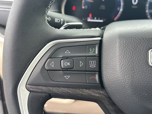 Used 2024 Jeep Grand Cherokee L Limited w/ Luxury Tech Group II image 27