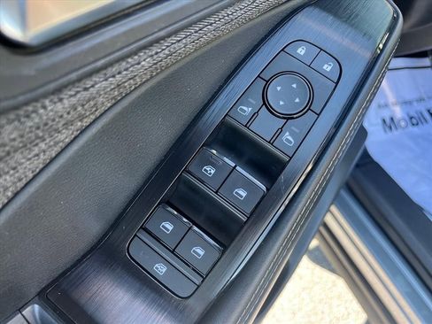 Used 2021 Nissan Rogue SV AWD/4WD image 26