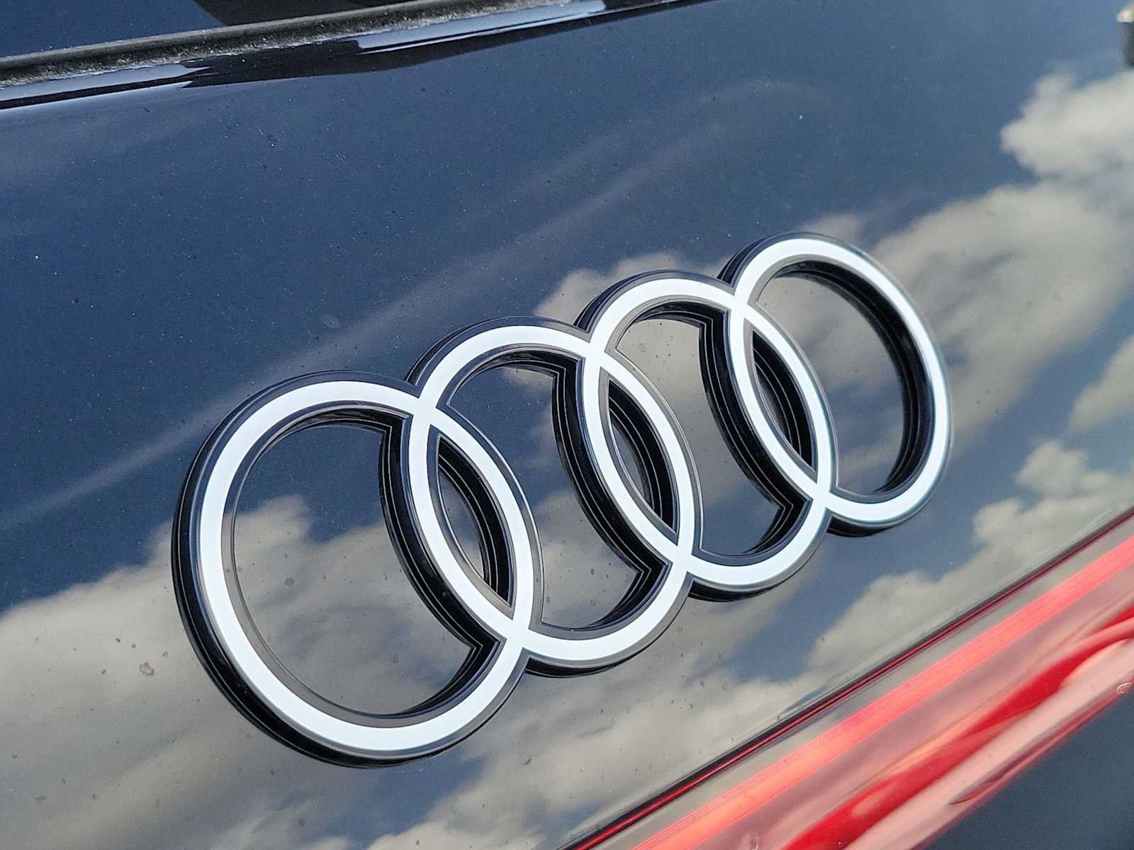 New 2026 Audi Q5 Premium Plus AWD/4WD image 10