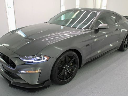 Used 2019 Ford Mustang GT w/ Equipment Group 301A RWD image 5