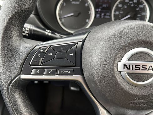 Used 2022 Nissan Versa S image 16