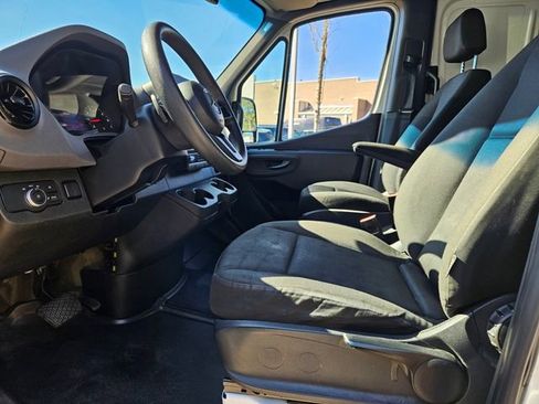 Used 2021 Mercedes-Benz Sprinter 2500 image 16
