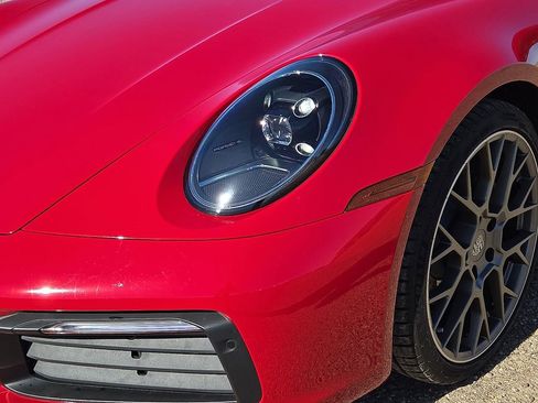 Used 2023 Porsche 911 Carrera 4 w/ Premium Package image 10