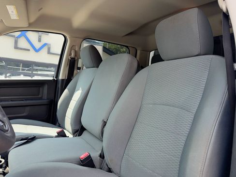 Used 2018 RAM 3500 Tradesman w/ Chrome Appearance Group AWD/4WD image 18