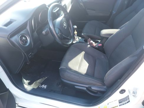 Used 2018 Toyota Corolla iM image 15