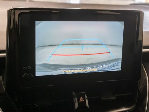 Used 2025 Toyota Corolla LE FWD image 17